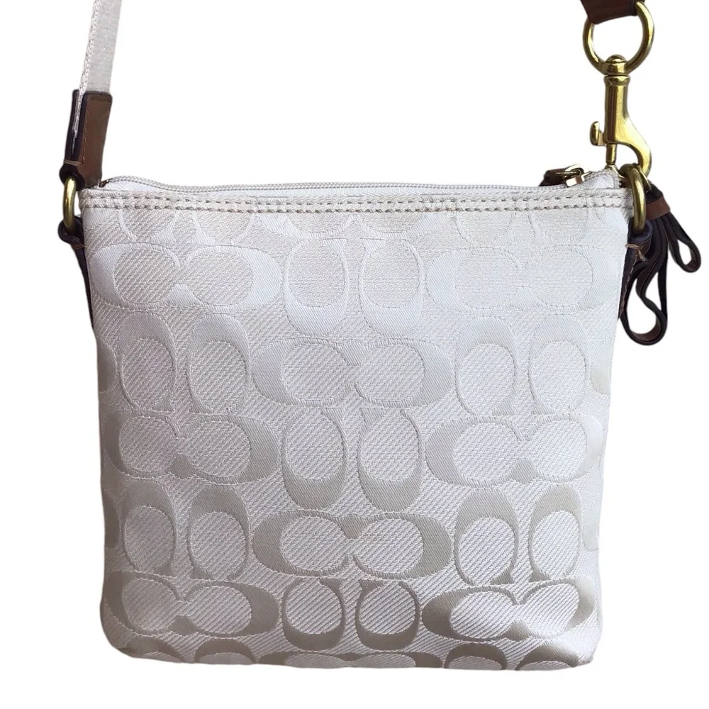 Coach Campbell Signature Twill Swingpack